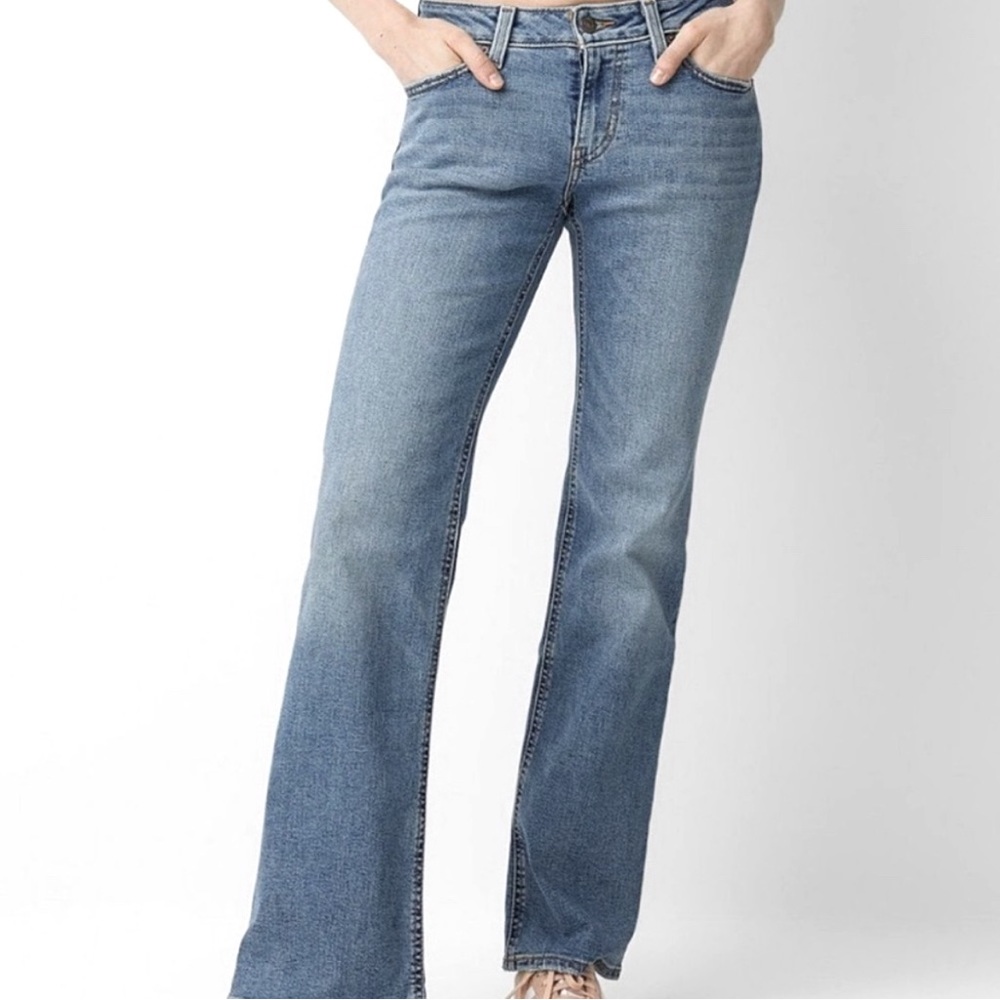 Y2K Levi’s Super low Curvy Bootcut Jeans SZ-13